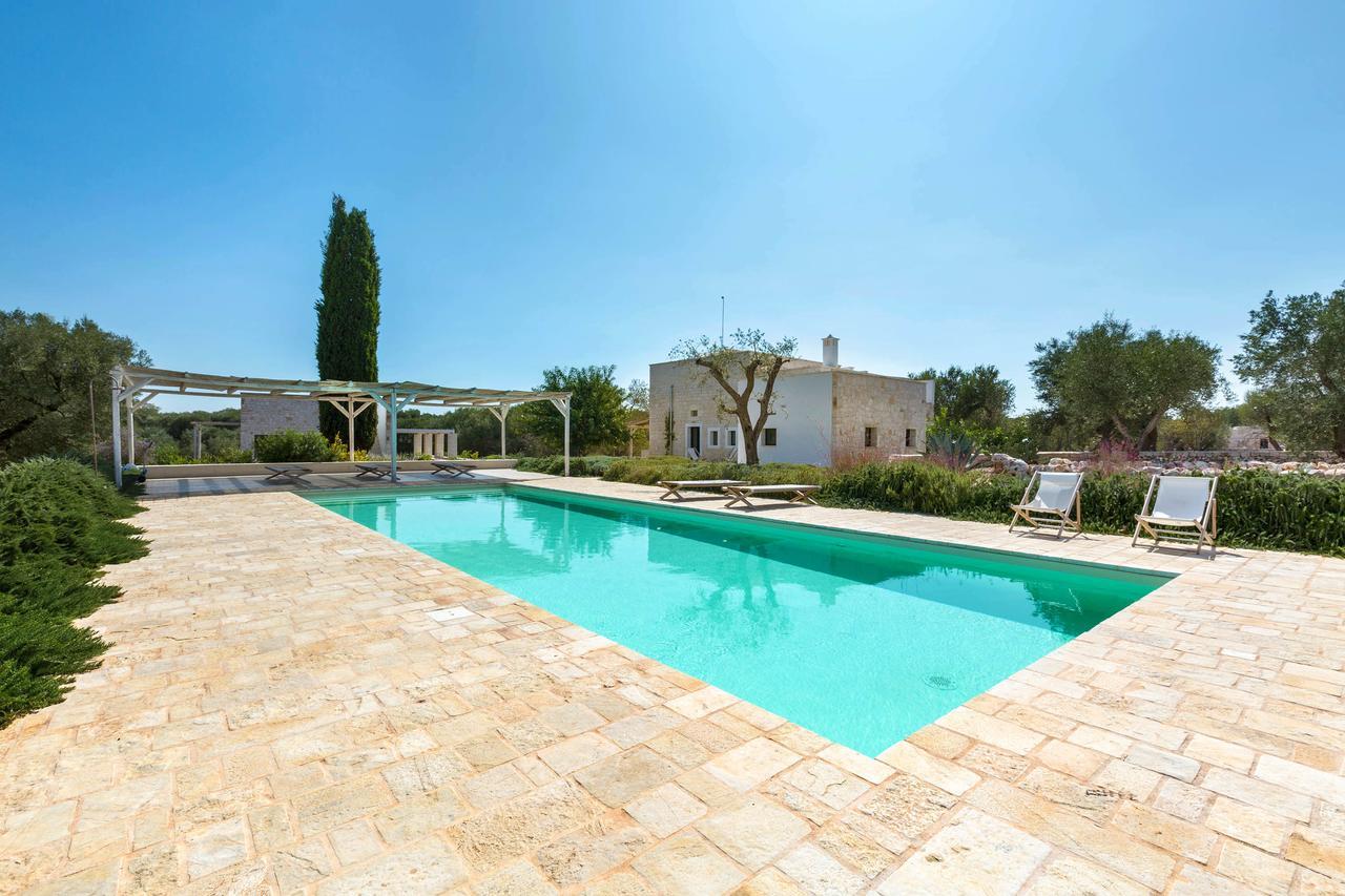 Casale Con Cipresso Villa ออสตูนี ภายนอก รูปภาพ